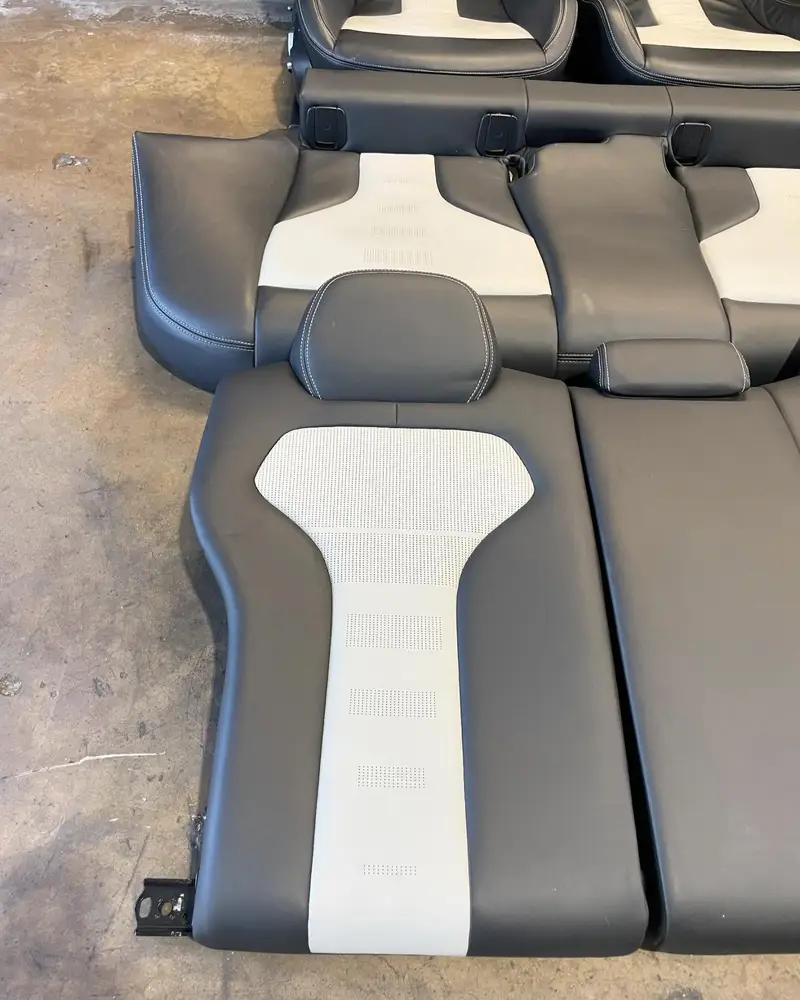 OEM M3 CS front rear seat set OEM M3 CS front rear seat set