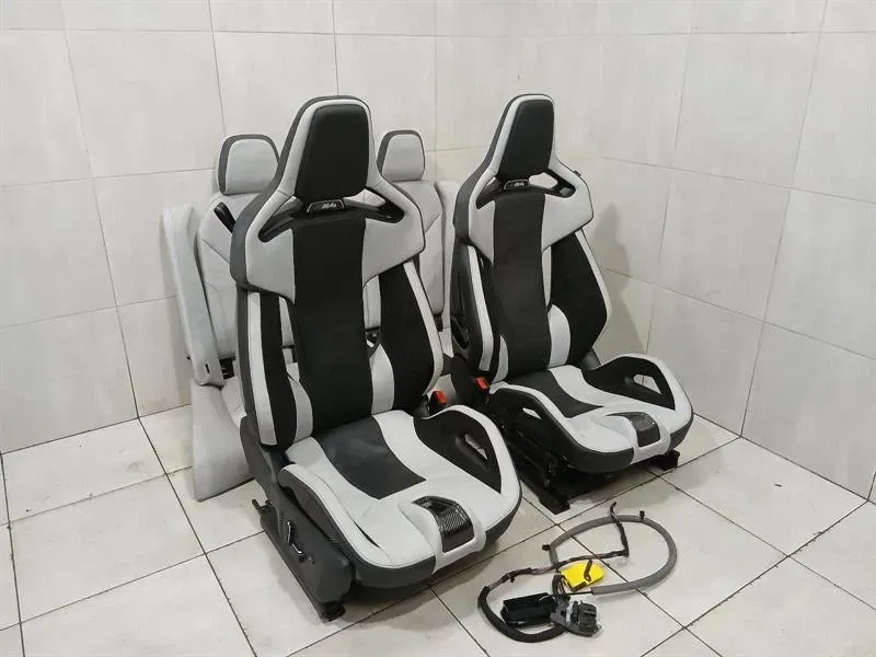 Genuine BMW G83 M4 Carbon Bucket Seats Silverstone Interior Genuine BMW G83 M4 Carbon Bucket Seats Silverstone Interior