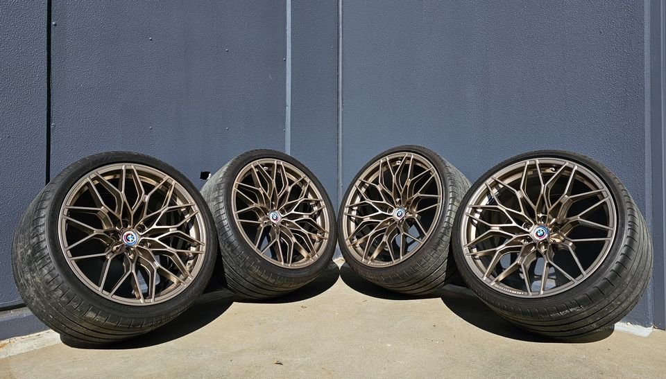 Genuine BMW 1000M Lightweight Forged Wheel Set for Sale Genuine BMW 1000M Lightweight Forged Wheel Set for Sale